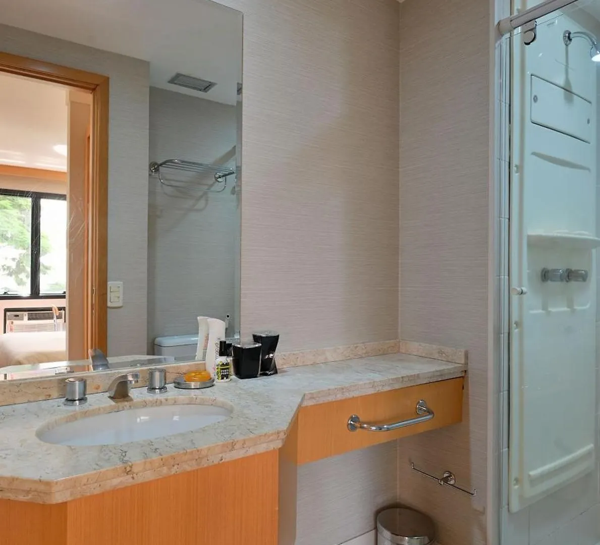 Apartment Flat Com Duas Suites Em Hotel Nos Jardins! Sao Paulo Brazil