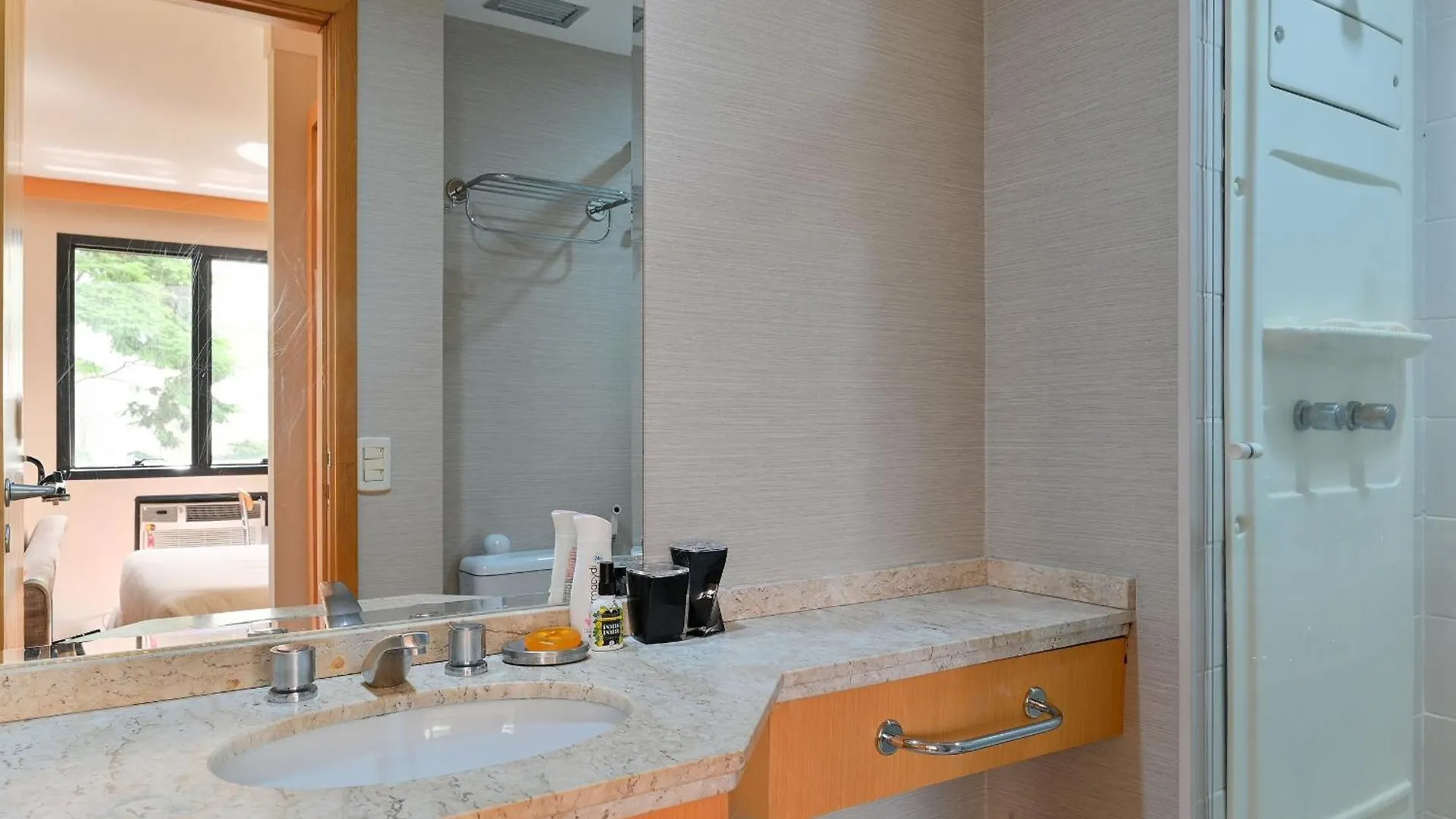 Flat Com Duas Suites Em Hotel Nos Jardins! Sao Paulo Brazil