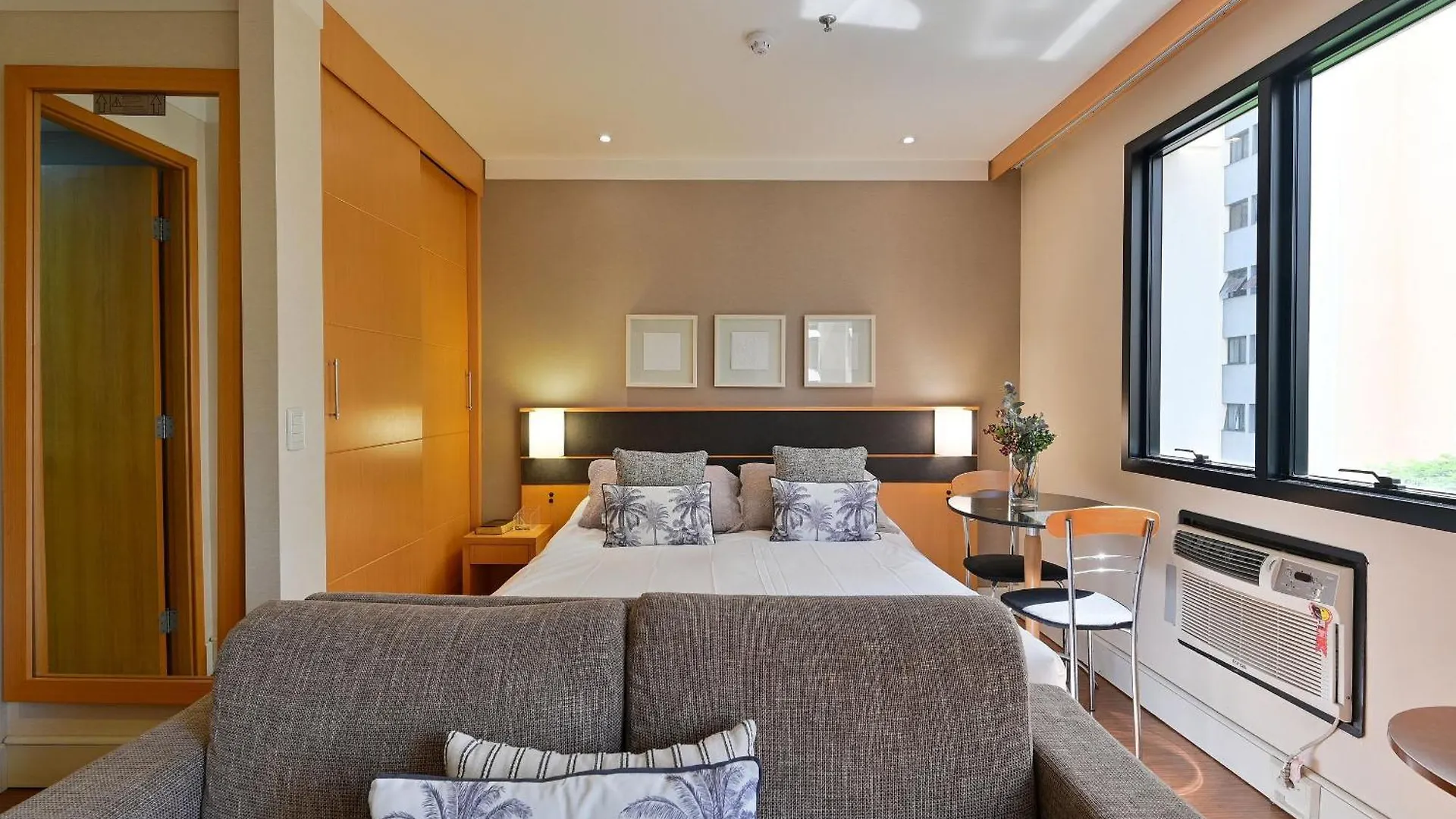 Flat Com Duas Suites Em Hotel Nos Jardins! Sao Paulo Brazil